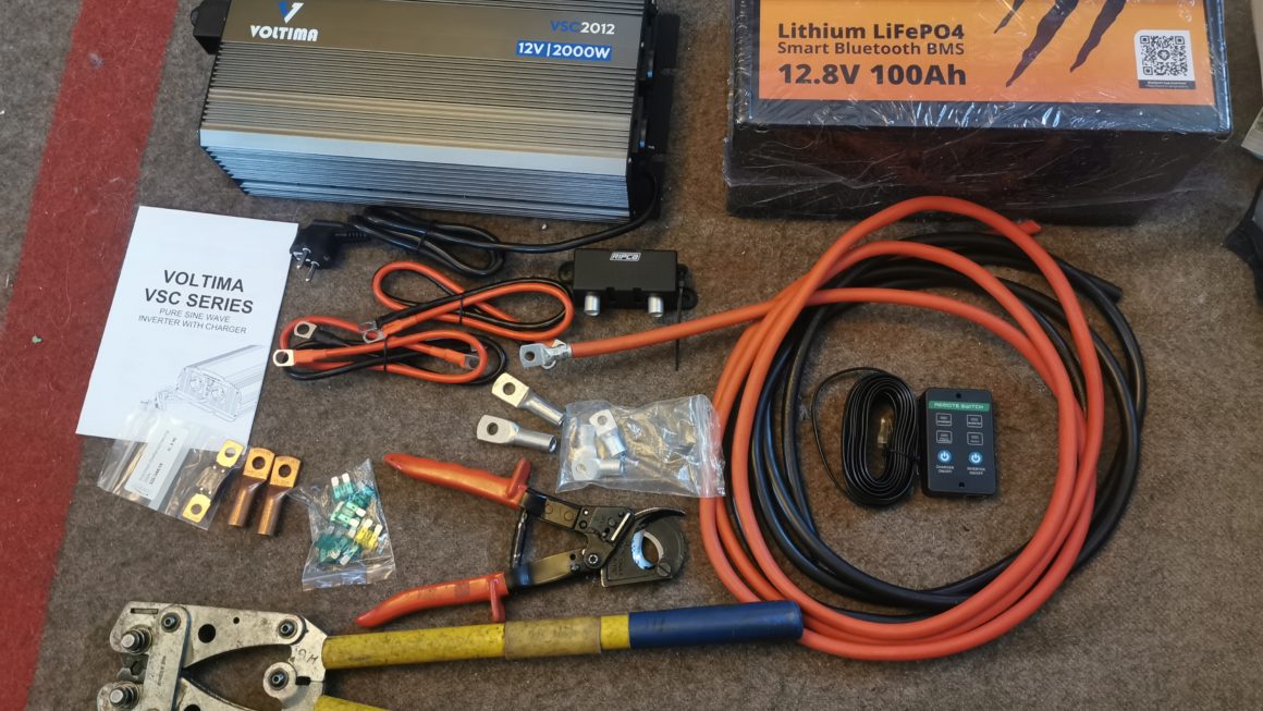 LiFePo4 und  Wechselrichter – Batterie Ladegerät Kombie